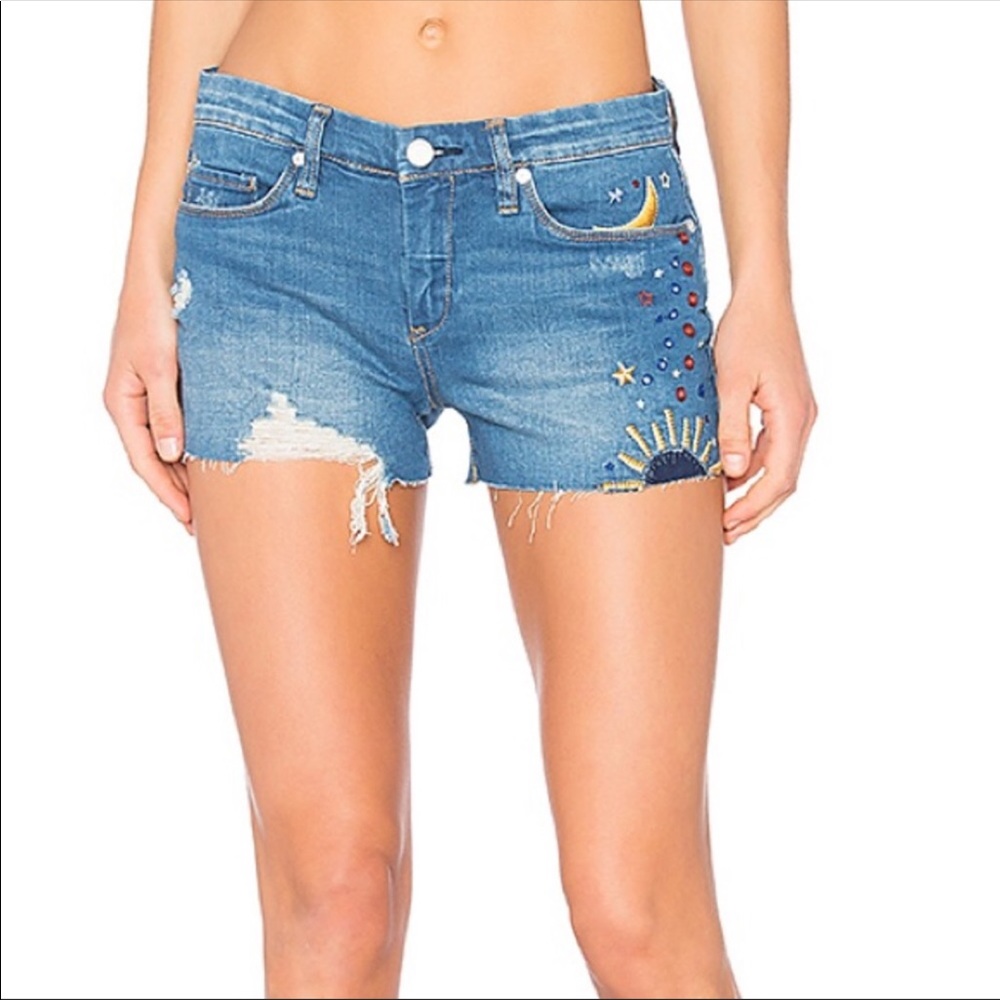 BLANK NYC Little Queenie Celestial Shorts